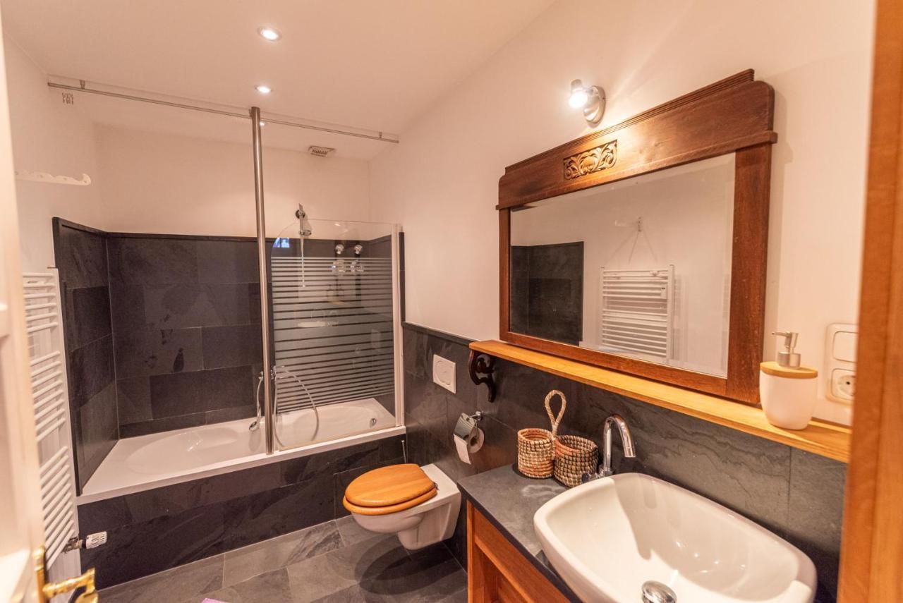 Appartamento Designer Unterkunft In 15. Jahrhundert Altbau 75 M² Fuer Max. 4 Personen Eltville am Rhein Esterno foto