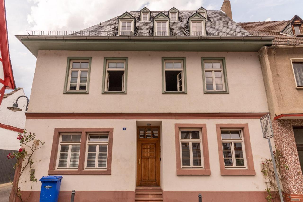Appartamento Designer Unterkunft In 15. Jahrhundert Altbau 75 M² Fuer Max. 4 Personen Eltville am Rhein Esterno foto
